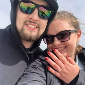 Meet your Posher, Hailey